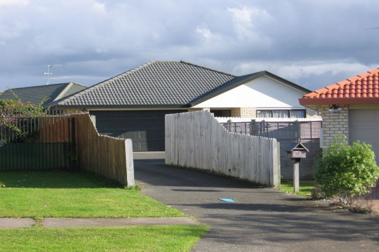 Photo of property in 7 Newinn Crescent, East Tamaki Heights, Auckland, 2016