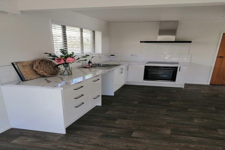 Photo of property in 16b Awatea Avenue, Paraparaumu, 5032