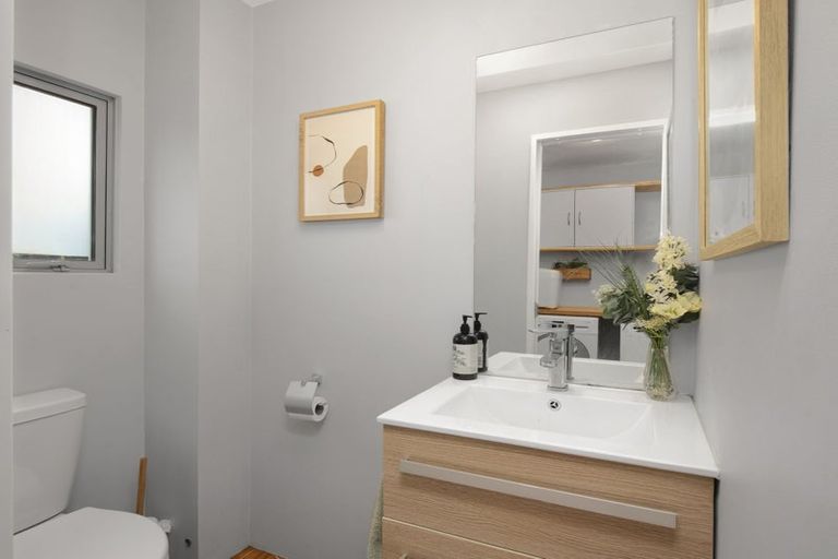 Photo of property in 25a Bell Street, Tawa, Wellington, 5028