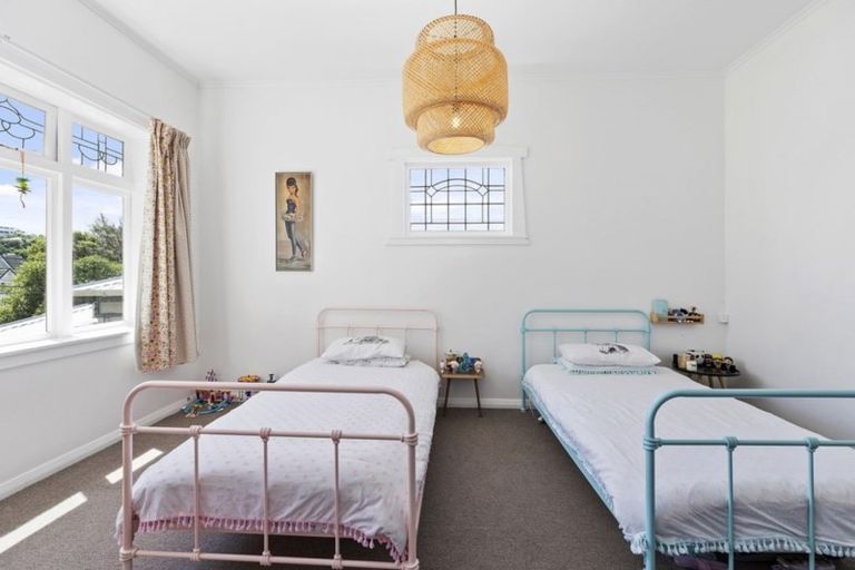 Photo of property in 71 Wellington Road, Kilbirnie, Wellington, 6022