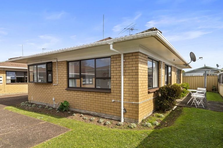 Photo of property in 3/45 Wellington Street, Pukekohe, 2120