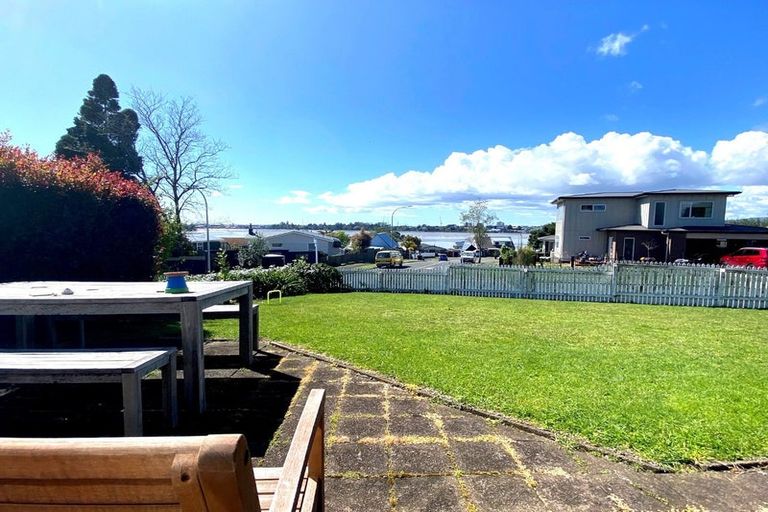 Photo of property in 132 Kingswood Road, Brookfield, Tauranga, 3110