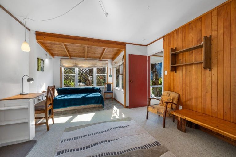 Photo of property in 810a Queen Charlotte Drive, Havelock, 7281