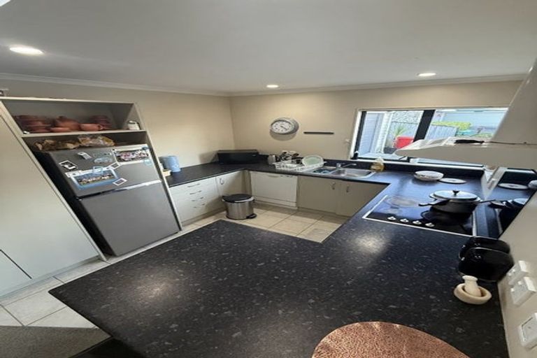 Photo of property in 12a Riverstone Drive, Riverstone Terraces, Upper Hutt, 5018