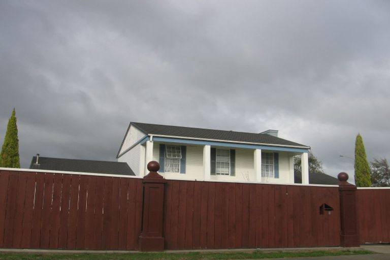 Photo of property in 2 Hanmer Place, Highbury, Palmerston North, 4412