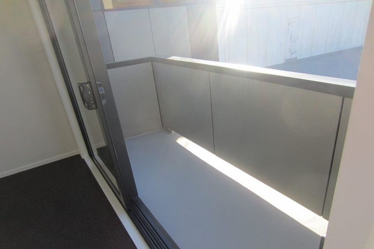 Photo of property in 3/232 Main Road, Tawa, Wellington, 5028