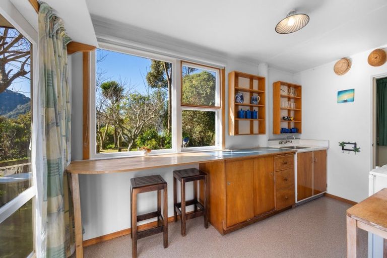 Photo of property in 810a Queen Charlotte Drive, Havelock, 7281