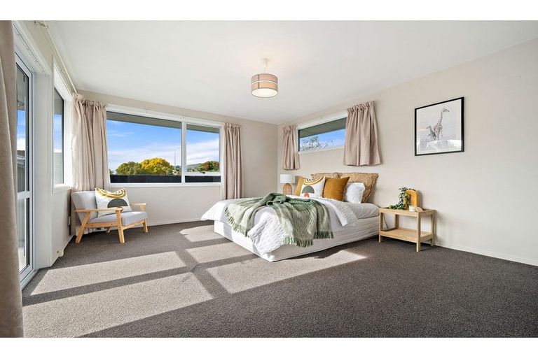 Photo of property in 90 Hargood Street, Woolston, Christchurch, 8062