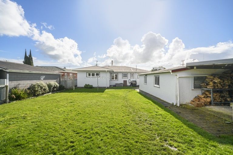 Photo of property in 22 Ronberg Street, Highbury, Palmerston North, 4412