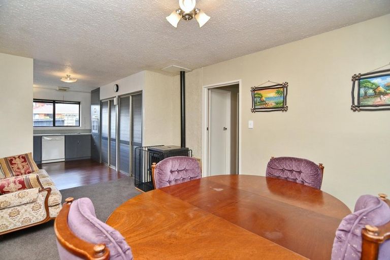 Photo of property in 12 Mayo Place, Belfast, Christchurch, 8051