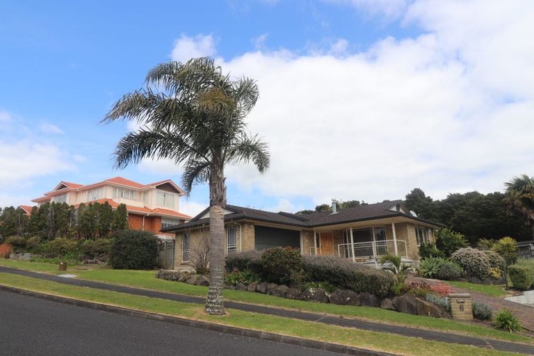 Photo of property in 6 Silkwood Grove, Totara Heights, Auckland, 2105