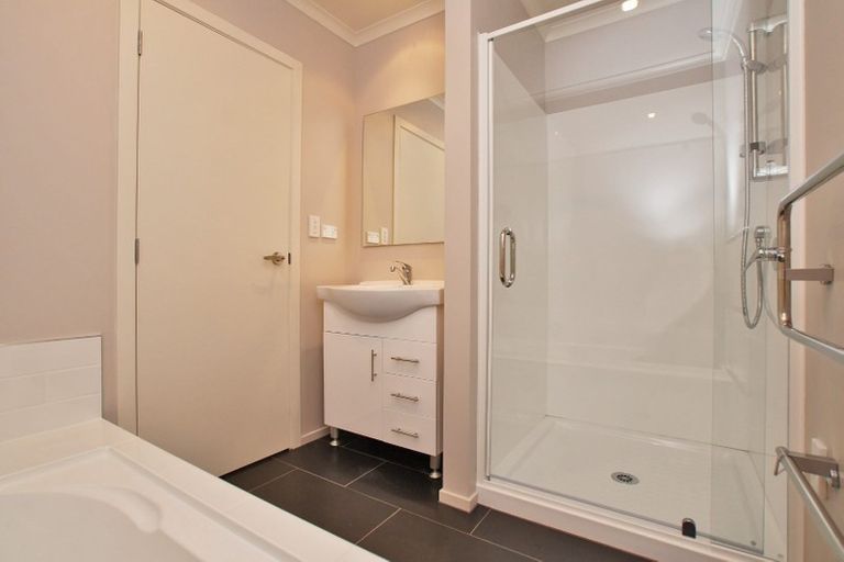 Photo of property in 26 Queens Park Crescent, Frankton, Hamilton, 3204