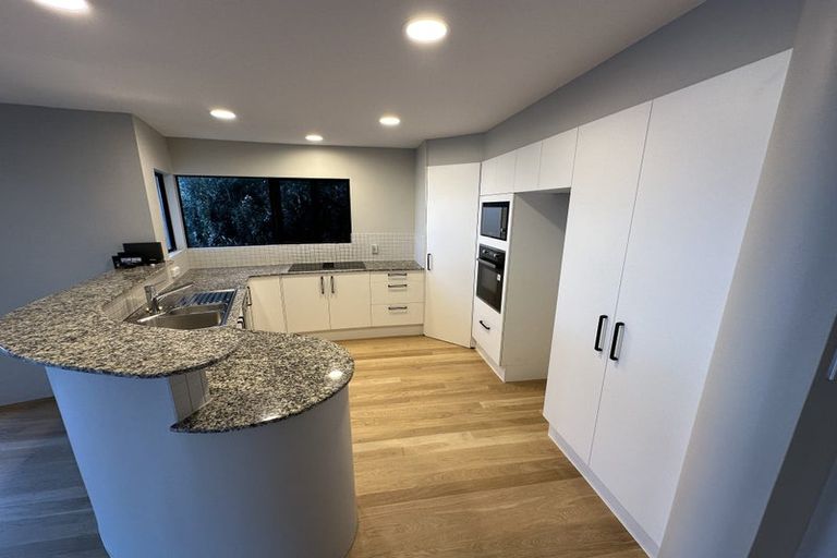 Photo of property in 19 Ngatira Road, Muriwai, Waimauku, 0881