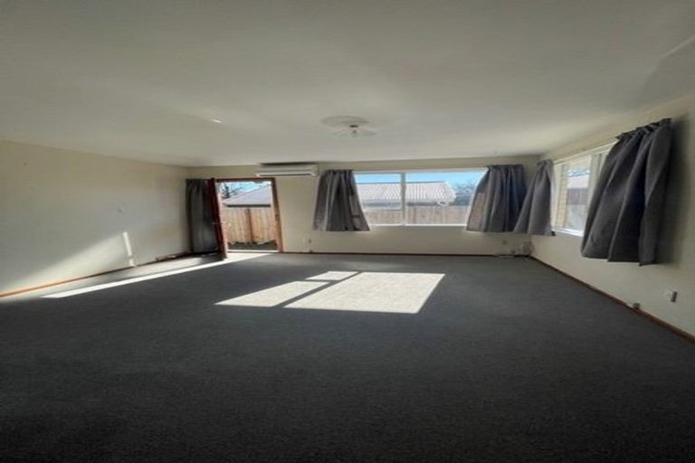 Photo of property in 2/59 Golf Links Road, Shirley, Christchurch, 8061