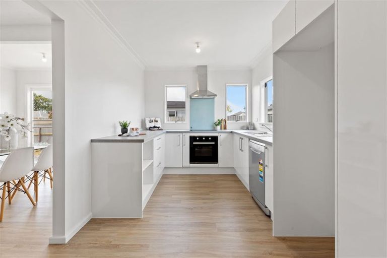 Photo of property in 304 Wainoni Road, Avondale, Christchurch, 8061