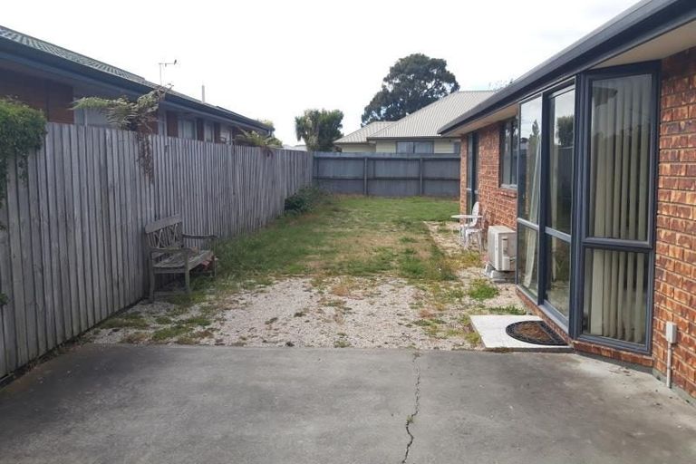 Photo of property in 154a Wainoni Road, Avondale, Christchurch, 8061