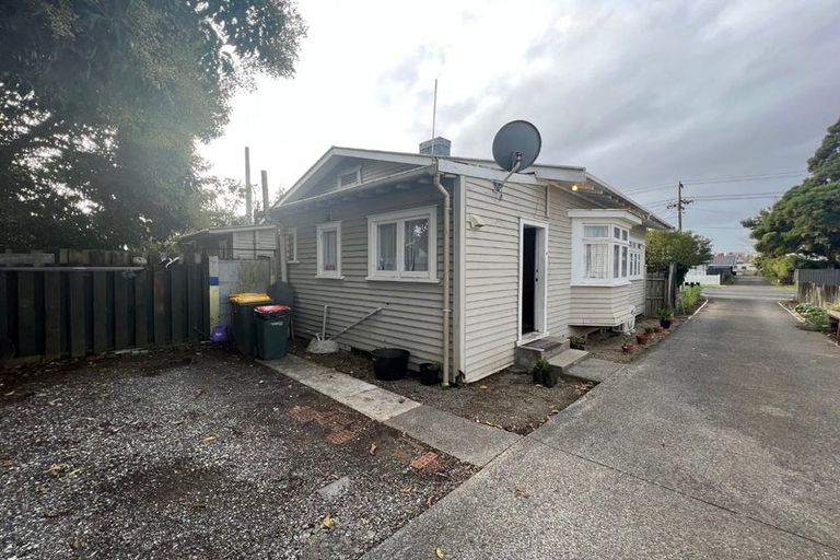 Photo of property in 1a/24 Vine Street, Mangere East, Auckland, 2024