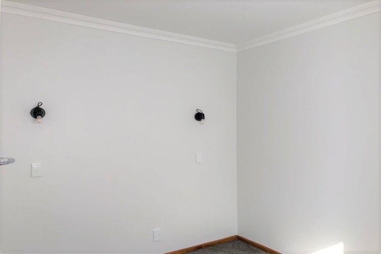 Photo of property in 8 Windsor Place, Levin, 5510