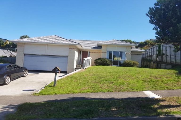 Photo of property in 48 Tongariro Drive, Aotea, Porirua, 5024