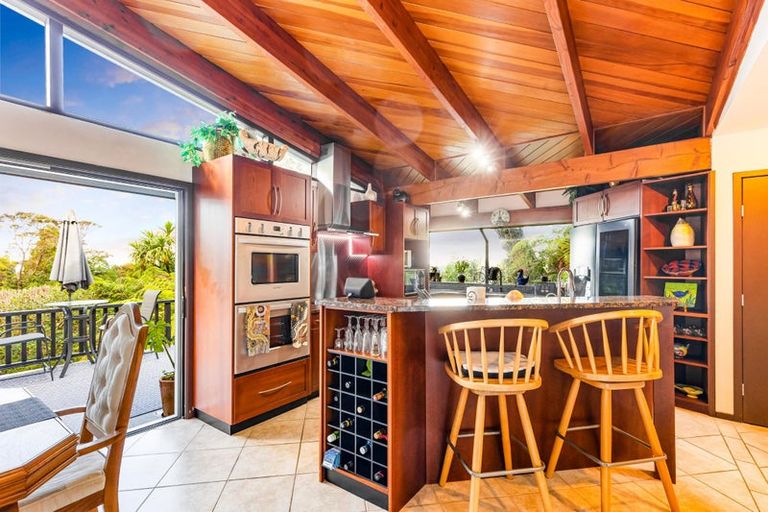 Photo of property in 834 West Coast Road, Waiatarua, Auckland, 0604