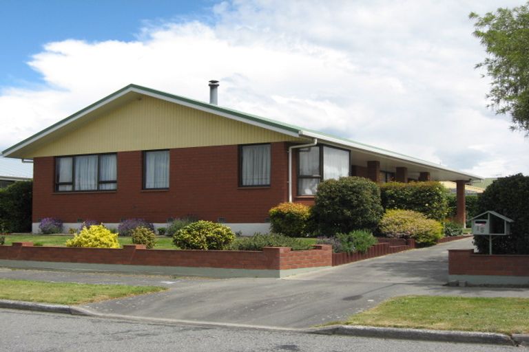 Photo of property in 15 Regent Avenue, Rangiora, 7400