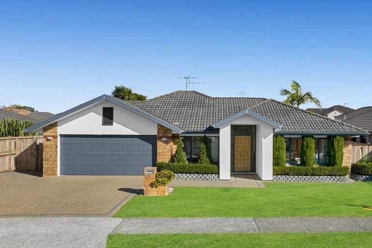 Photo of property in 7 Duntrune Road, Flat Bush, Auckland, 2016