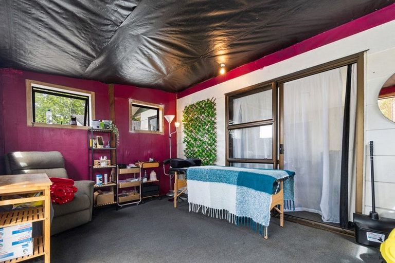 Photo of property in 1/20 Burundi Avenue, Clendon Park, Auckland, 2103