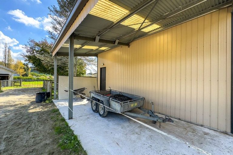 Photo of property in 37 State Highway 27, Tirau, 3410