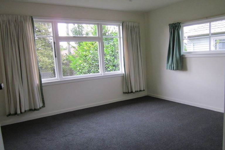 Photo of property in 218 Weston Road, St Albans, Christchurch, 8052