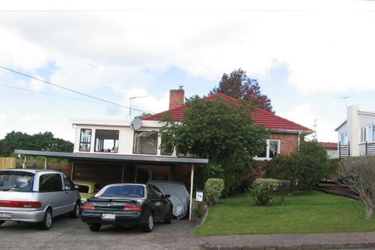 Photo of property in 53 Eastglen Road, Glen Eden, Auckland, 0602