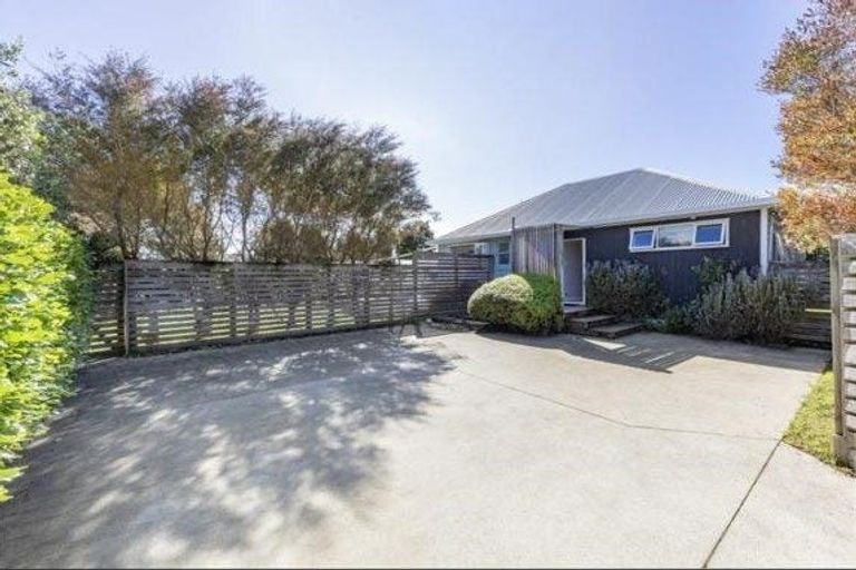 Photo of property in 23 Kaipara Portage Road, Riverhead, 0820