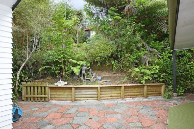 Photo of property in 63 Wyndham Road, Pinehaven, Upper Hutt, 5019