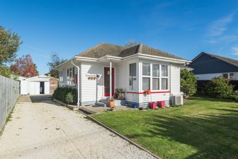 Photo of property in 10 Paddington Street, Northcote, Christchurch, 8052