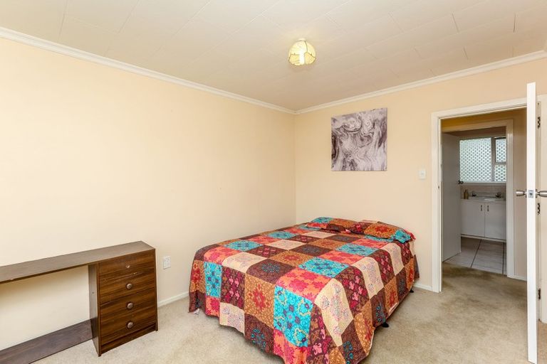 Photo of property in 5 Handley Place, Glen Avon, New Plymouth, 4312