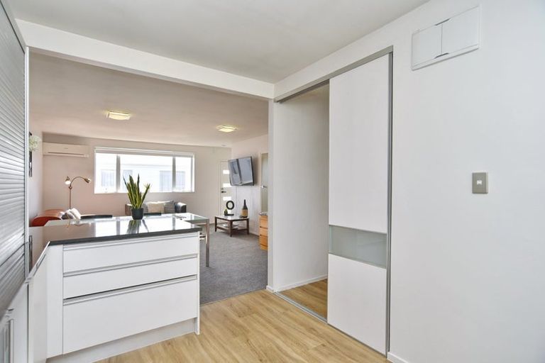 Photo of property in 2/27 Brockworth Place, Riccarton, Christchurch, 8011