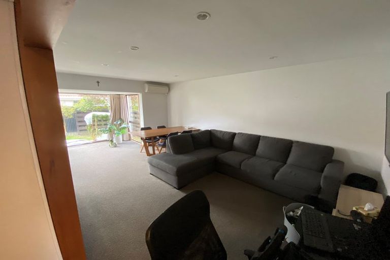 Photo of property in 4/4 Broadbent Street, Riccarton, Christchurch, 8041