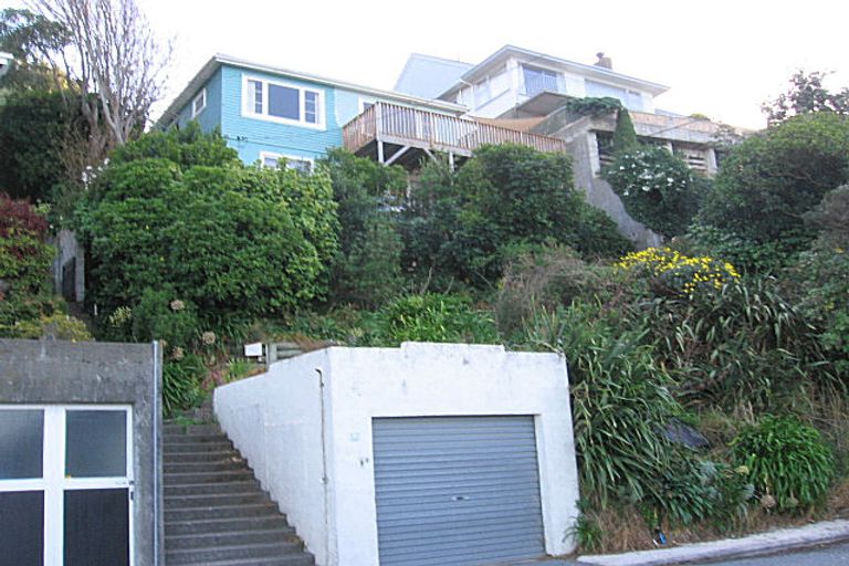 Photo of property in 12 Tai Paku Paku Road, Karaka Bays, Wellington, 6022