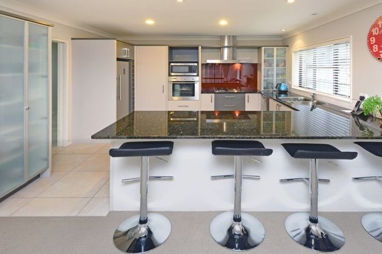 Photo of property in 9 Dunoon Close, Flat Bush, Auckland, 2016