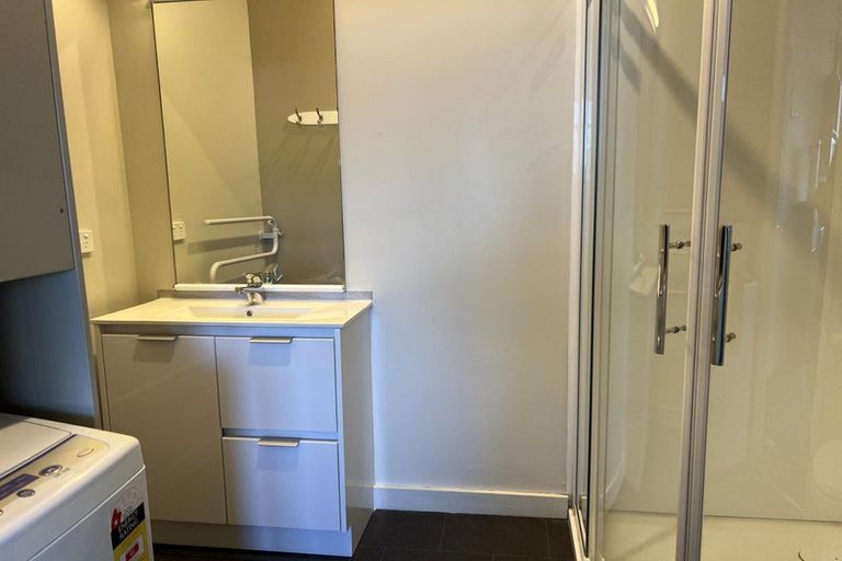 Photo of property in Mclean Towers, 2c/3 Shakespeare Road, Napier South, Napier, 4110