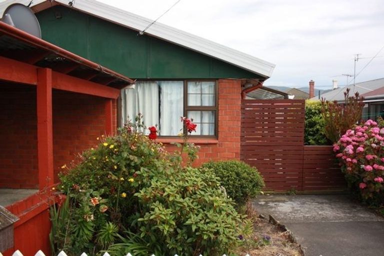 Photo of property in 8a Bellona Street, Saint Kilda, Dunedin, 9012