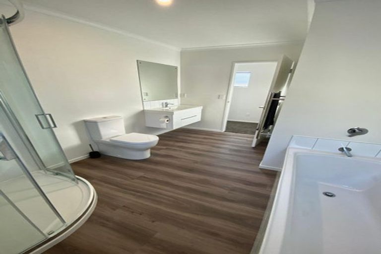 Photo of property in 151 Amesbury Drive, Churton Park, Wellington, 6037