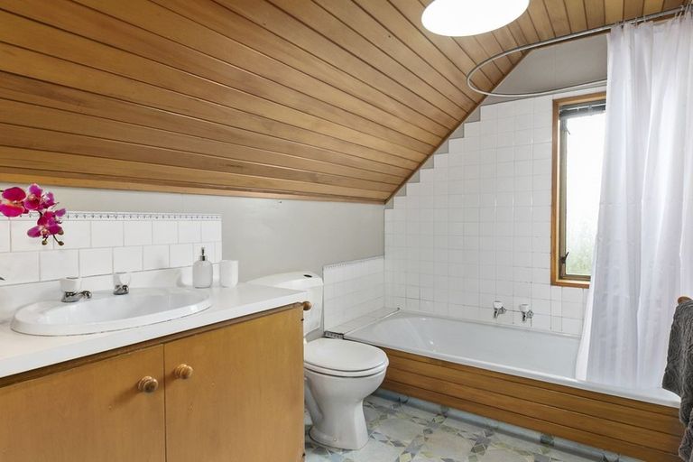 Photo of property in 10 Calvert Place, Shiel Hill, Dunedin, 9013