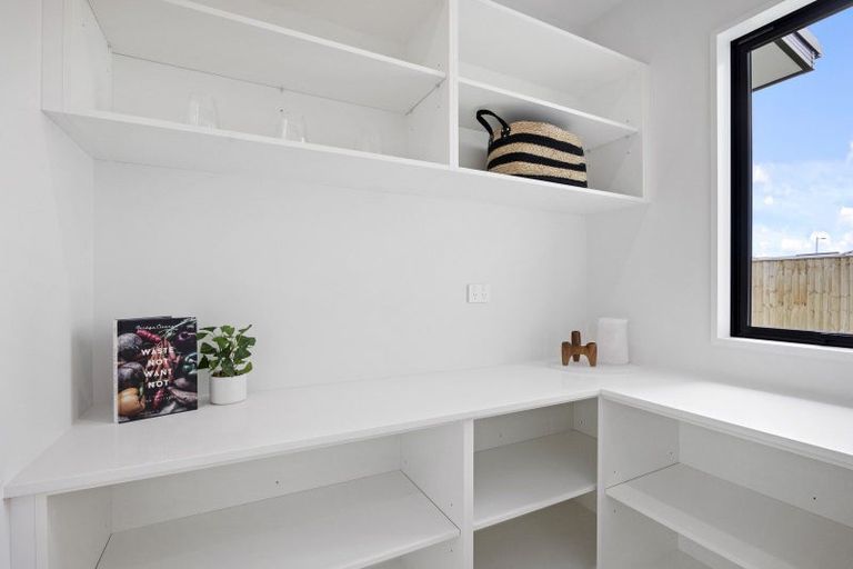 Photo of property in 10 Waterford Farm Road, Halswell, Christchurch, 8025