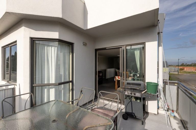 Photo of property in 33a Enterprise Drive, Papamoa Beach, Papamoa, 3118