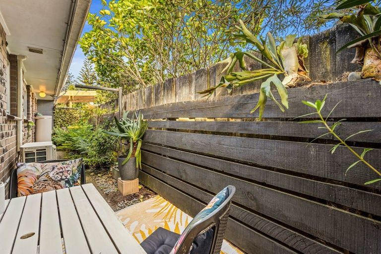 Photo of property in 2/274 Hibiscus Coast Highway, Orewa, 0931