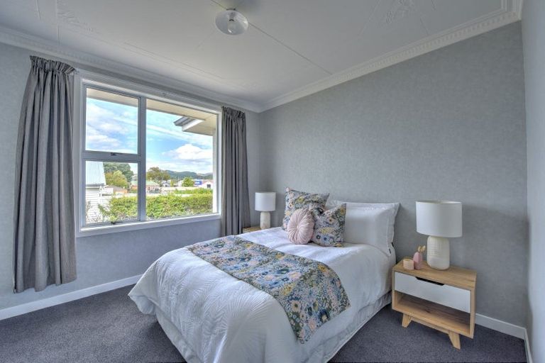 Photo of property in 14a Howard Street, Gore, 9710