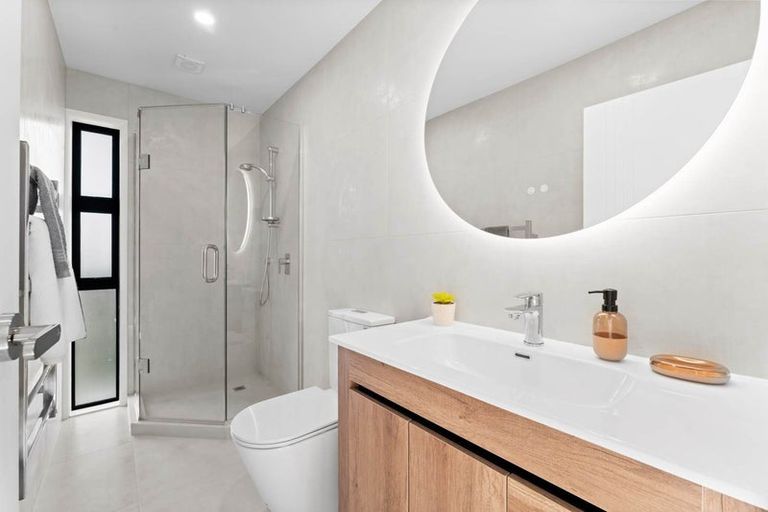 Photo of property in 2/119 Gardner Avenue, New Lynn, Auckland, 0600