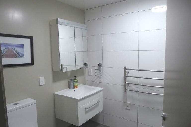 Photo of property in Canvas Apartments, 6/307 Willis Street, Te Aro, Wellington, 6011