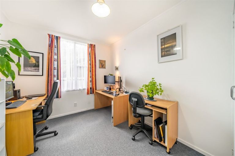 Photo of property in 81 Kamahi Street, Stokes Valley, Lower Hutt, 5019