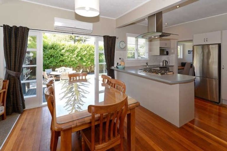 Photo of property in 22 Galloway Street, Hamilton East, Hamilton, 3216